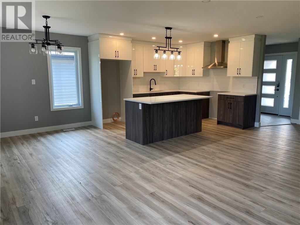 Main Floor-144 Meadowbrook Road, Greater Sudbury, ON, P0M 1B0 - 4