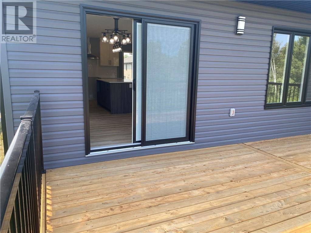 Main Floor-144 Meadowbrook Road, Greater Sudbury, ON, P0M 1B0 - 13