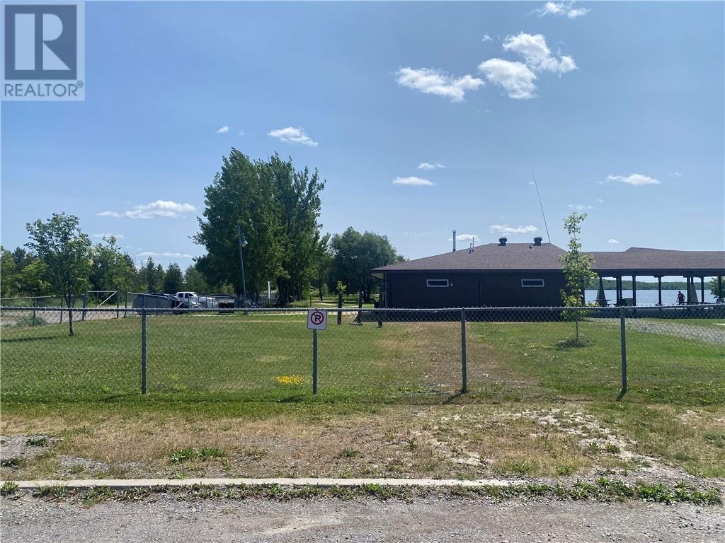 Main Floor-144 Meadowbrook Road, Greater Sudbury, ON, P0M 1B0 - 40