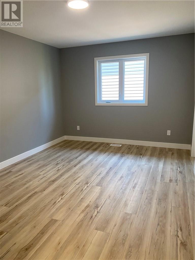 Main Floor-144 Meadowbrook Road, Greater Sudbury, ON, P0M 1B0 - 23