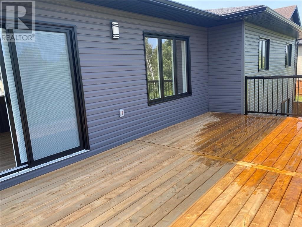 Main Floor-144 Meadowbrook Road, Greater Sudbury, ON, P0M 1B0 - 12