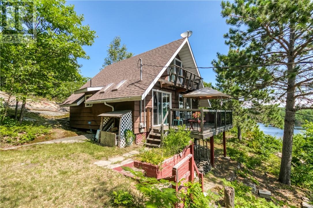 97 Oak Ridge Road, Greater Sudbury, ON, P3Y 1H9