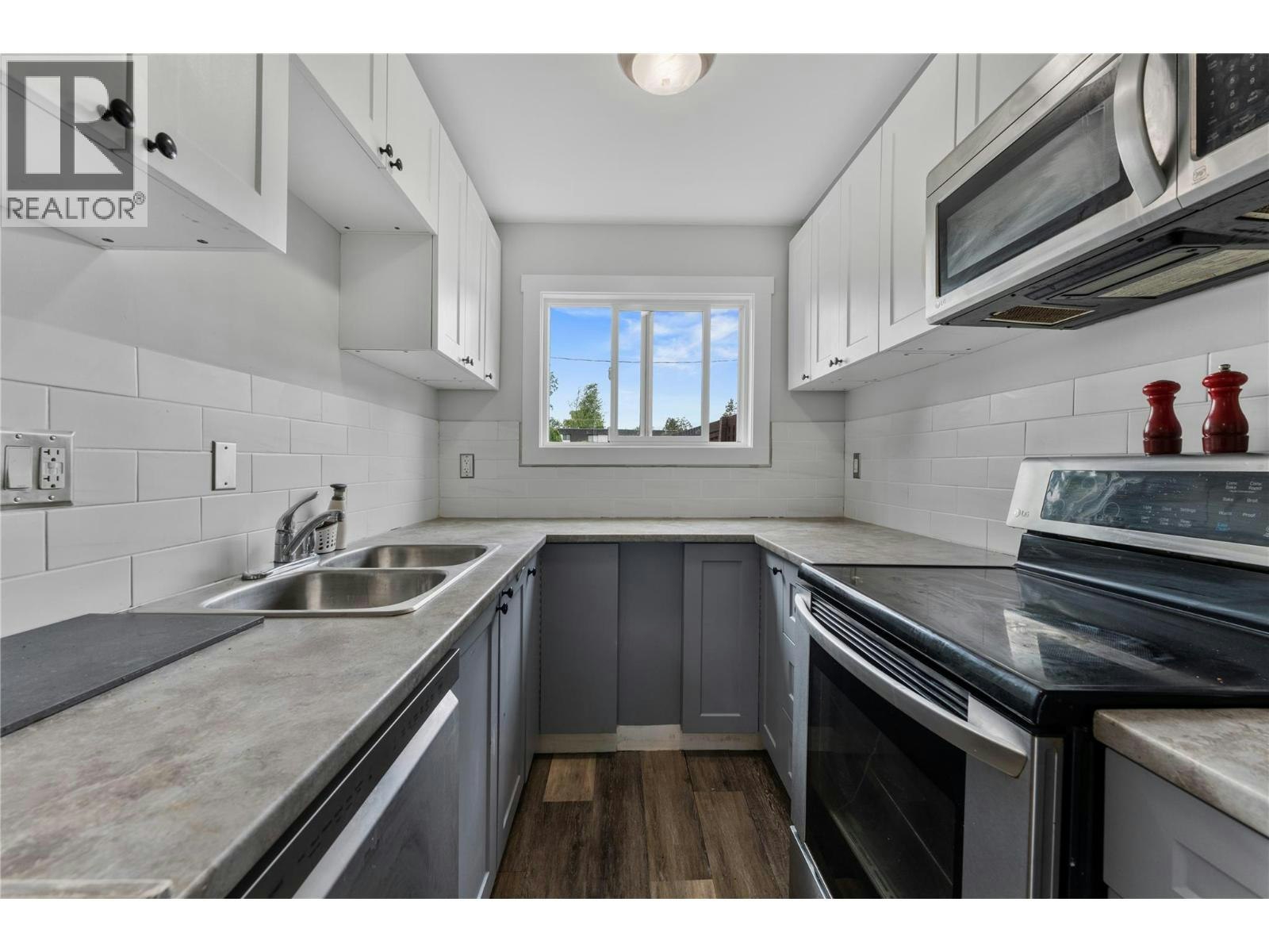 5-3135 Walnut Street, Kelowna, BC, V1W 3T6 - 2