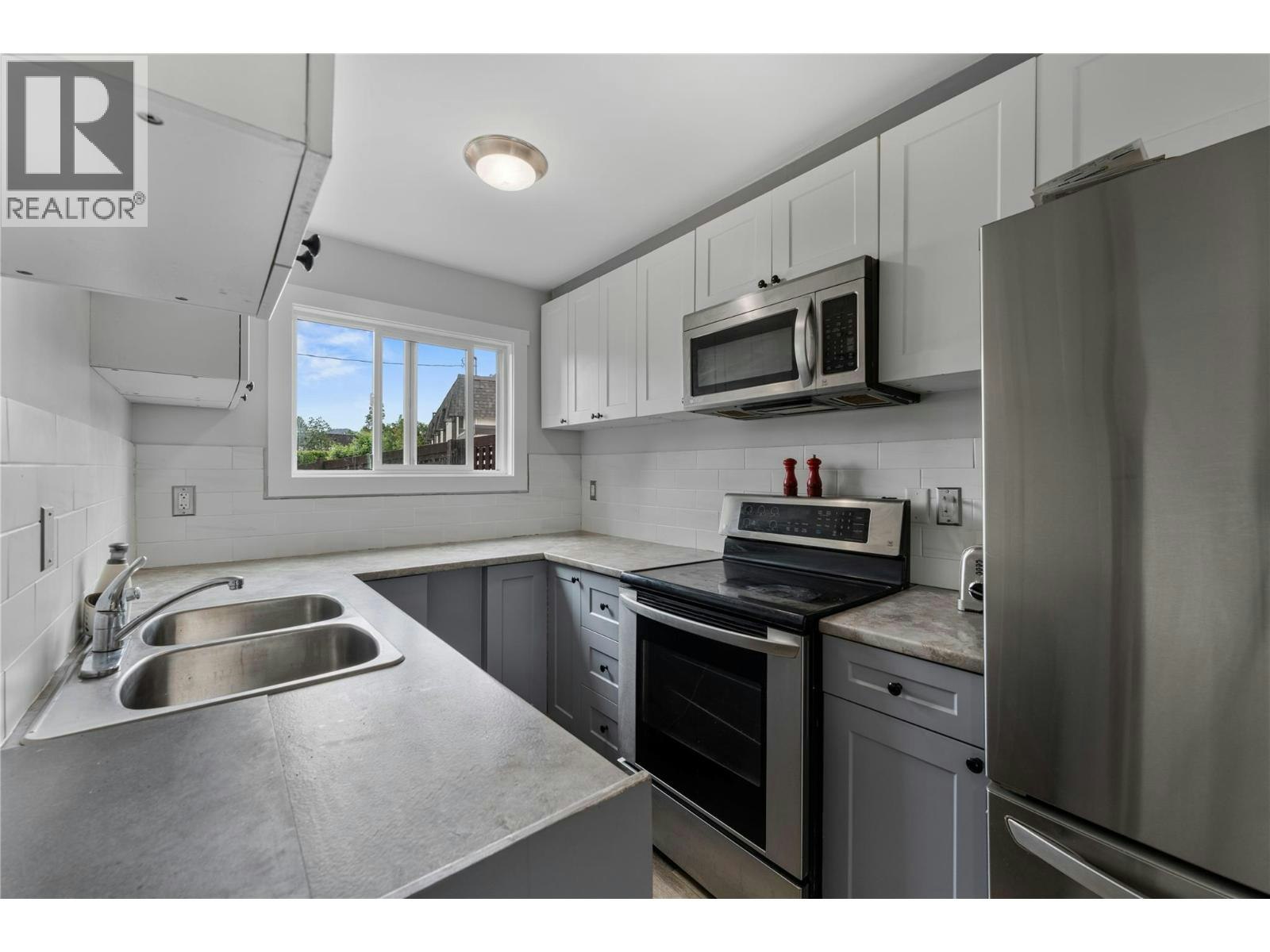 5-3135 Walnut Street, Kelowna, BC, V1W 3T6 - 3