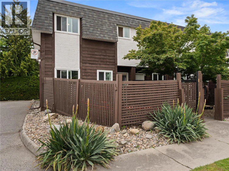 5-3135 Walnut Street, Kelowna, BC, V1W 3T6