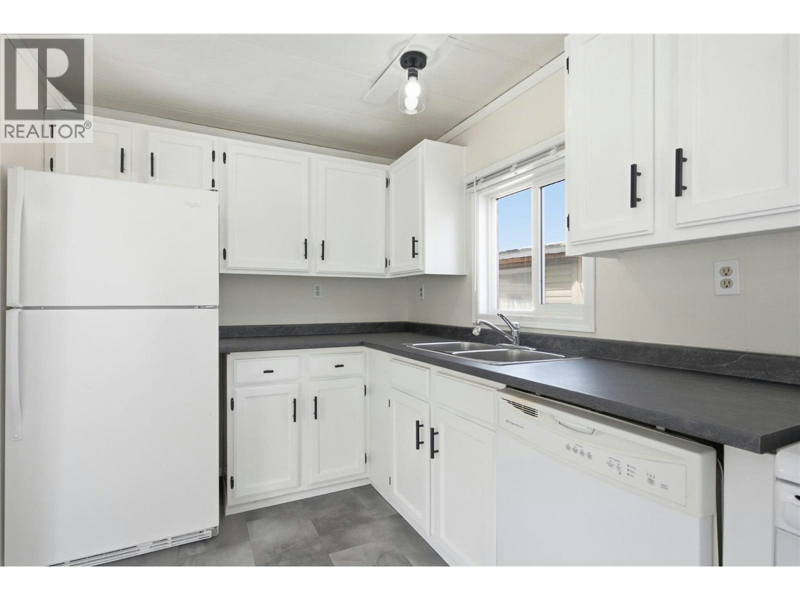 20-1000 Mesa Vista Court, Ashcroft, BC, V0K 1A0 - 12