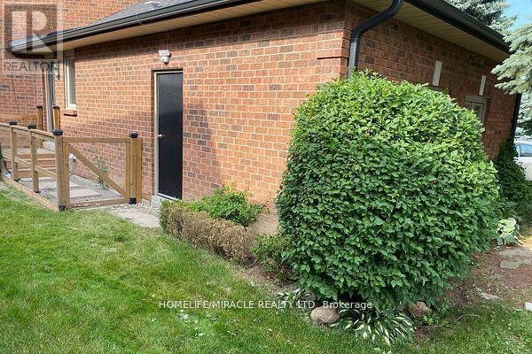 BASEMENT-46 Chatsworth Court, Vaughan, ON, L4L 7E9 - 2