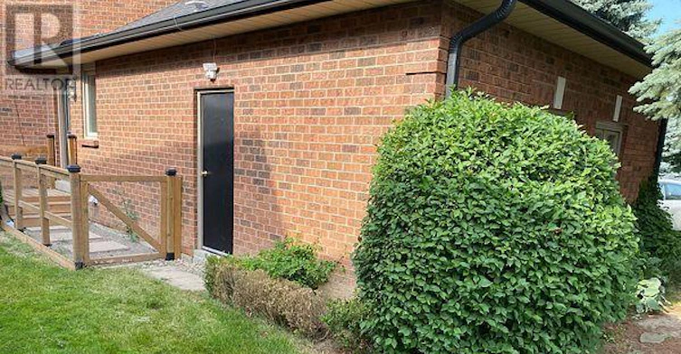 BASEMENT-46 Chatsworth Court, Vaughan, ON, L4L 7E9 - 2