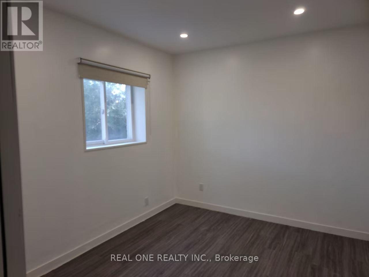 70 Closs Square, Aurora, ON, L4G 5H9 - 10