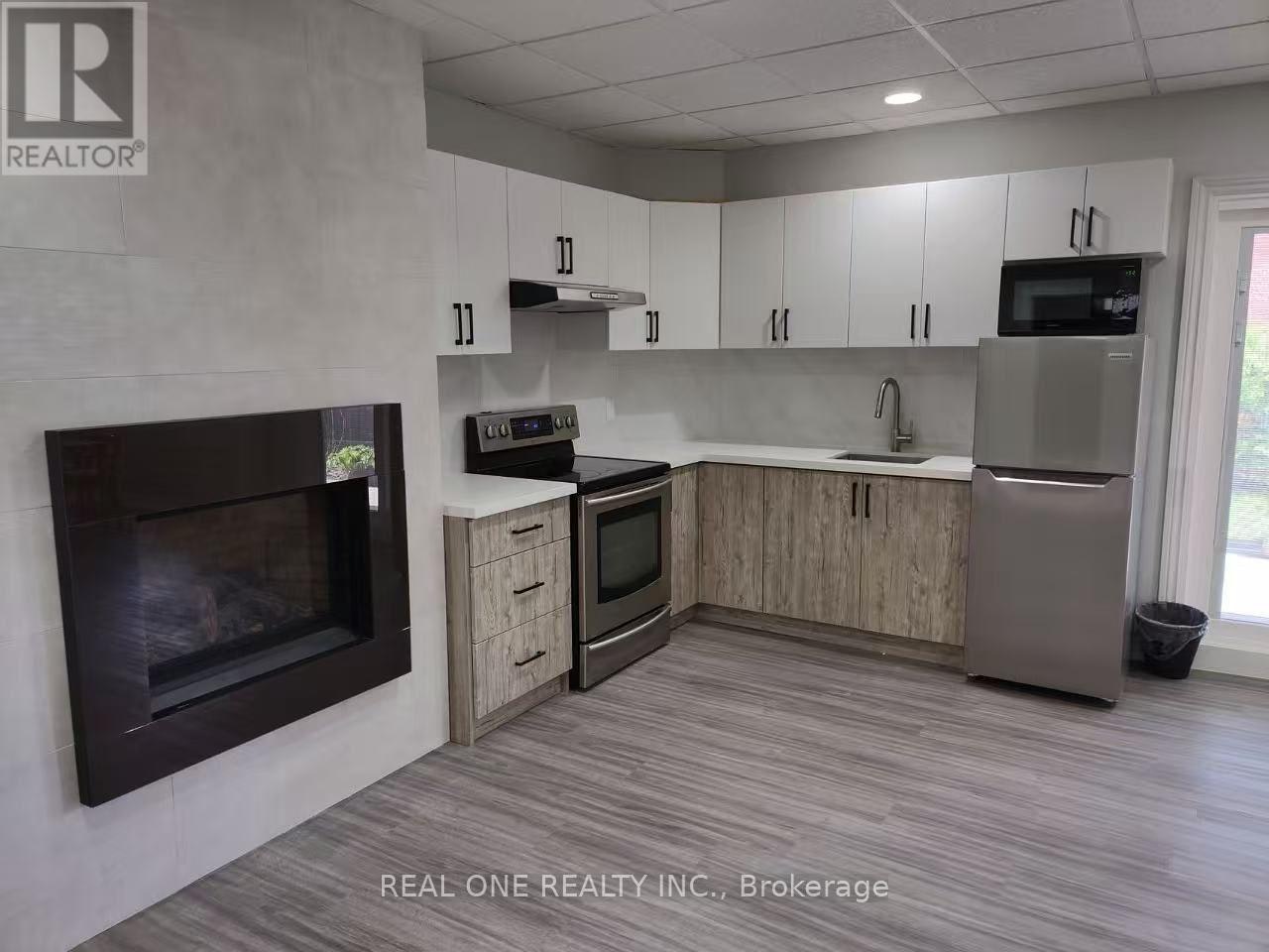 70 Closs Square, Aurora, ON, L4G 5H9 - 6