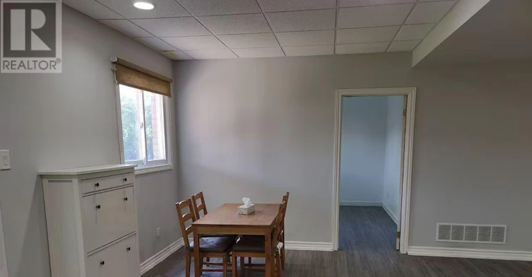 70 Closs Square, Aurora, ON, L4G 5H9 - 9