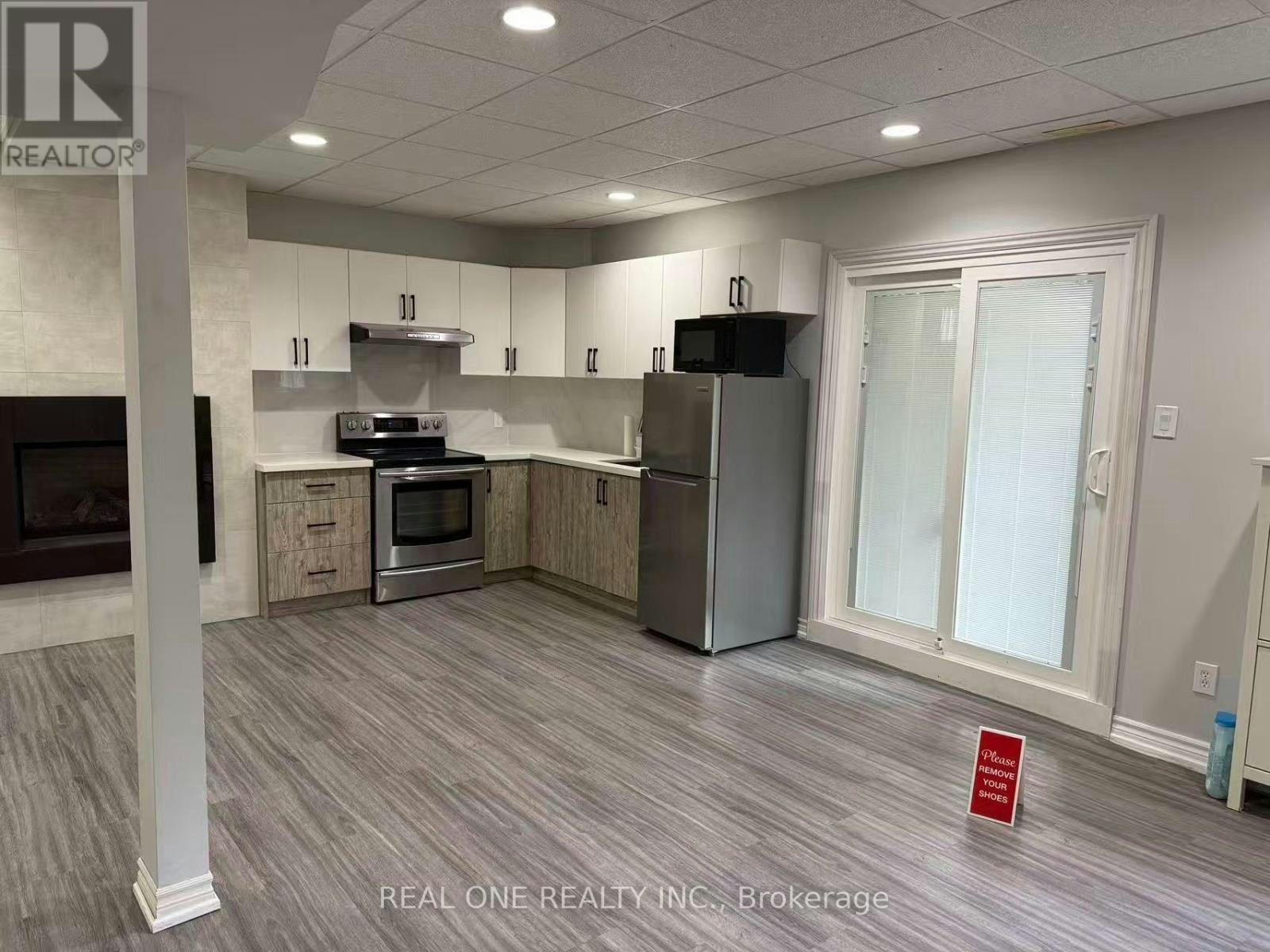 70 Closs Square, Aurora, ON, L4G 5H9 - 7
