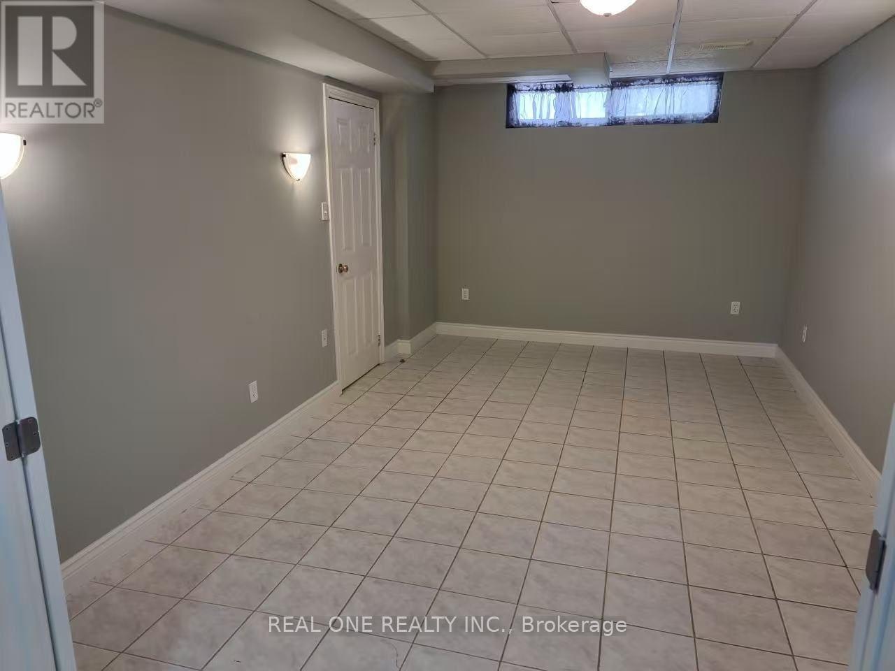 70 Closs Square, Aurora, ON, L4G 5H9 - 14