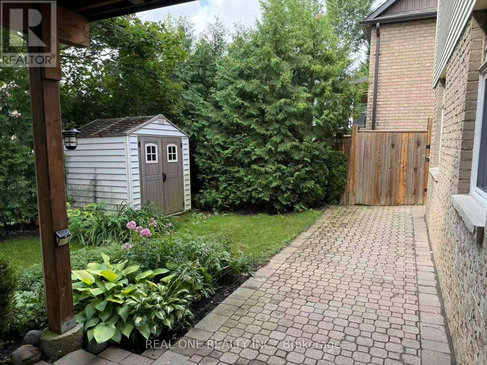 70 Closs Square, Aurora, ON, L4G 5H9 - 15