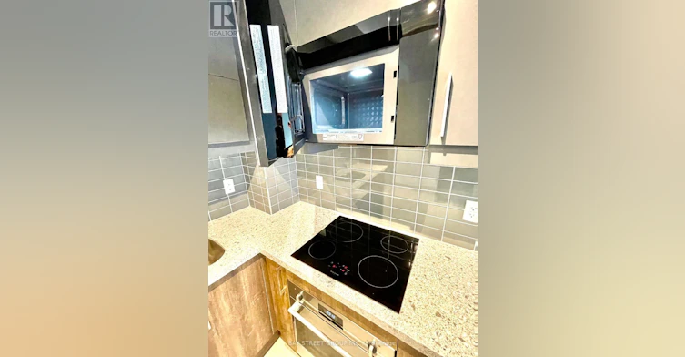 C-320-38 Simcoe Promenade, Markham, ON, L6G 0H7 - 10