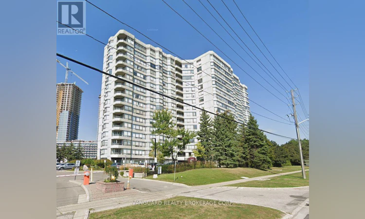 1706-7460 Bathurst Street