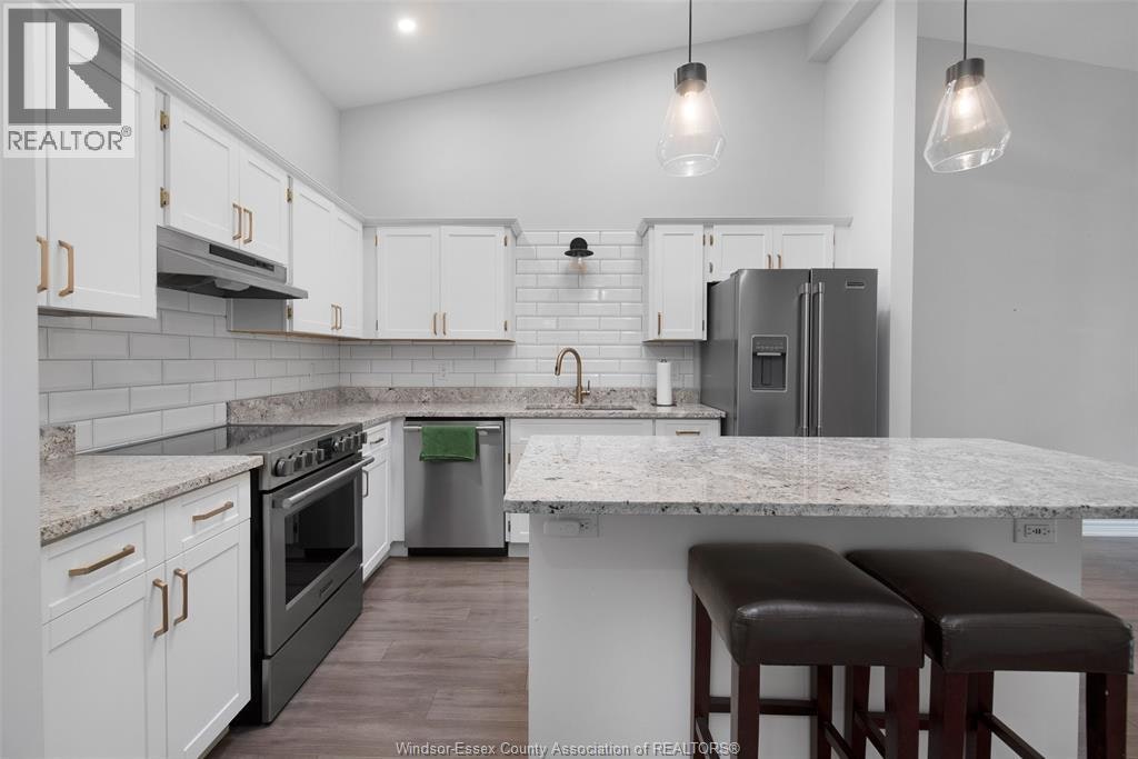 19 Malibu Drive, Leamington, ON, N8H 5G4 - 17