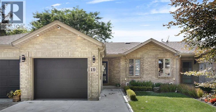 19 Malibu Drive, Leamington, ON, N8H 5G4
