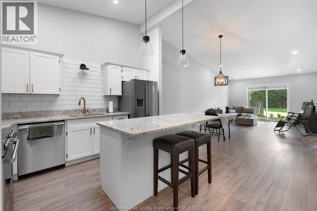 19 Malibu Drive, Leamington, ON, N8H 5G4 - 7