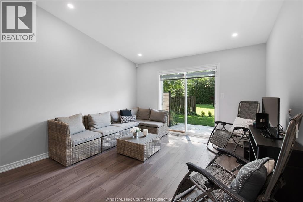 19 Malibu Drive, Leamington, ON, N8H 5G4 - 10