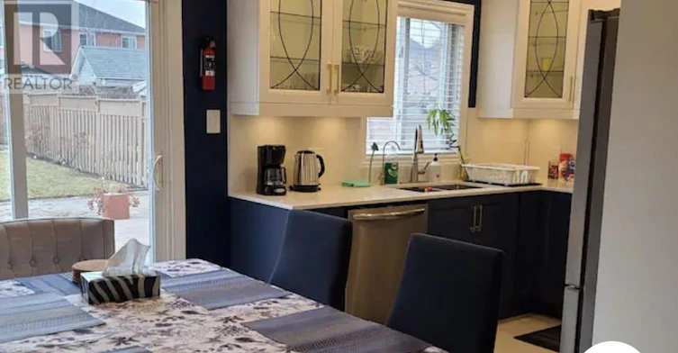 1393 Inuit Trail, Mississauga, ON, L5N 7R8 - 3