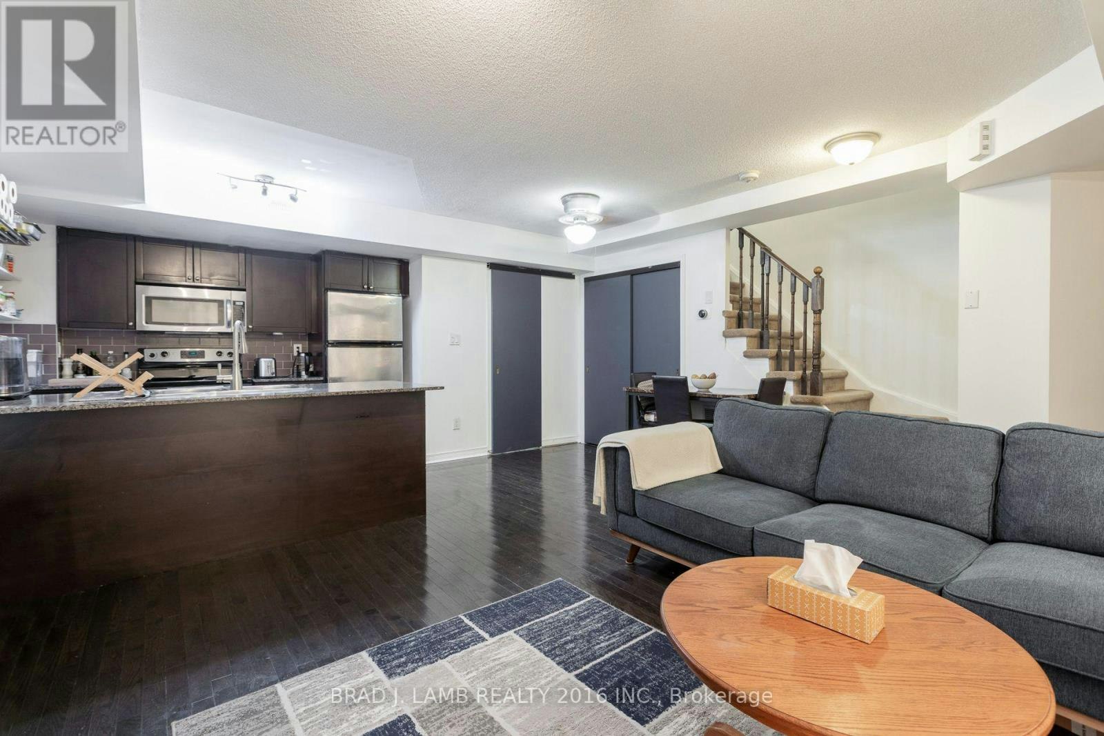 TH 137-25 Turntable Crescent, Toronto, ON, M6H 4K8 - 5