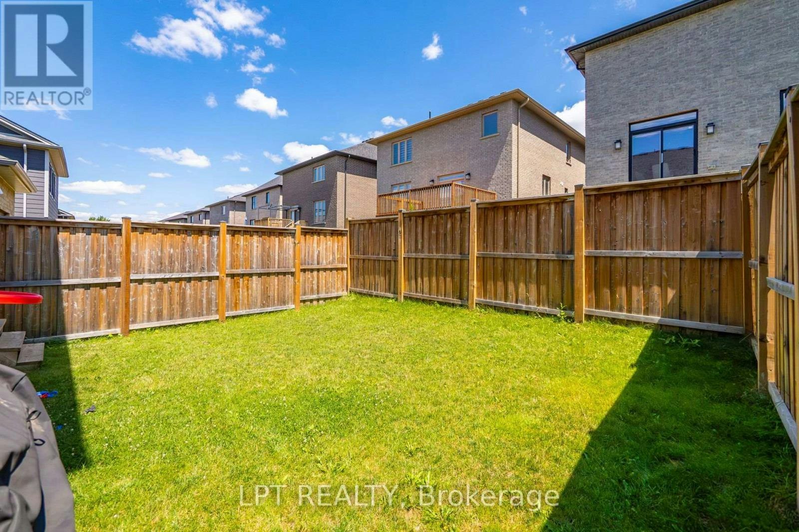 148 Hollybrook Trail S, Kitchener, ON, N2R 0M2 - 47