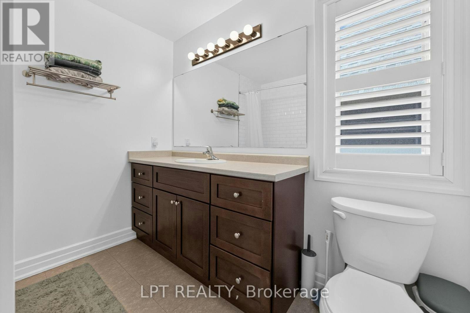 148 Hollybrook Trail S, Kitchener, ON, N2R 0M2 - 32