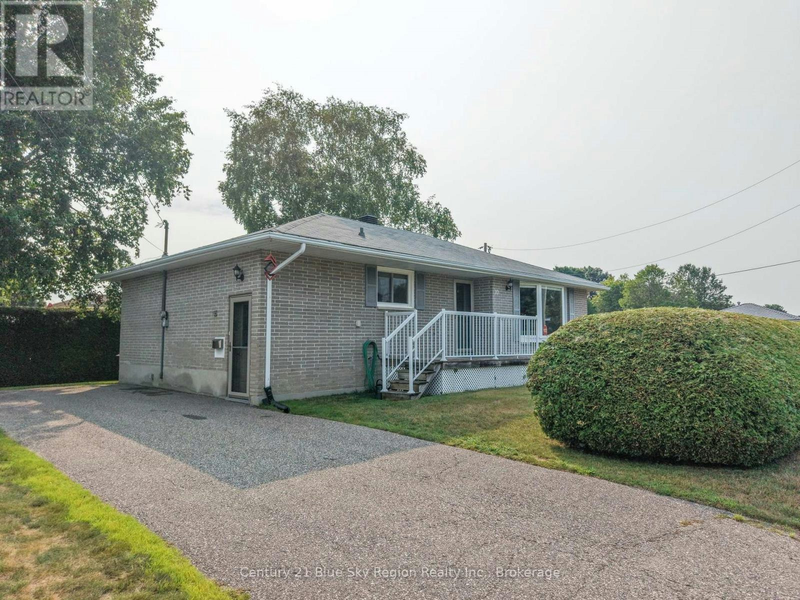10 Strathcona Drive, North Bay, ON, P1A 2M7