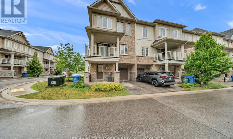 87-88 Decorso Drive