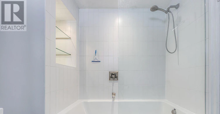 98 Sherwood Avenue, Toronto, ON, M4P 2A7 - 28