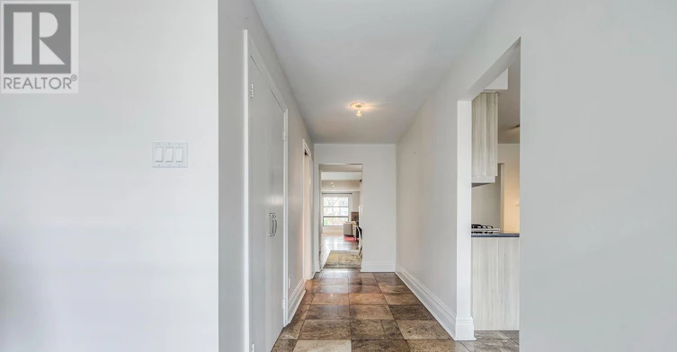 98 Sherwood Avenue, Toronto, ON, M4P 2A7 - 21