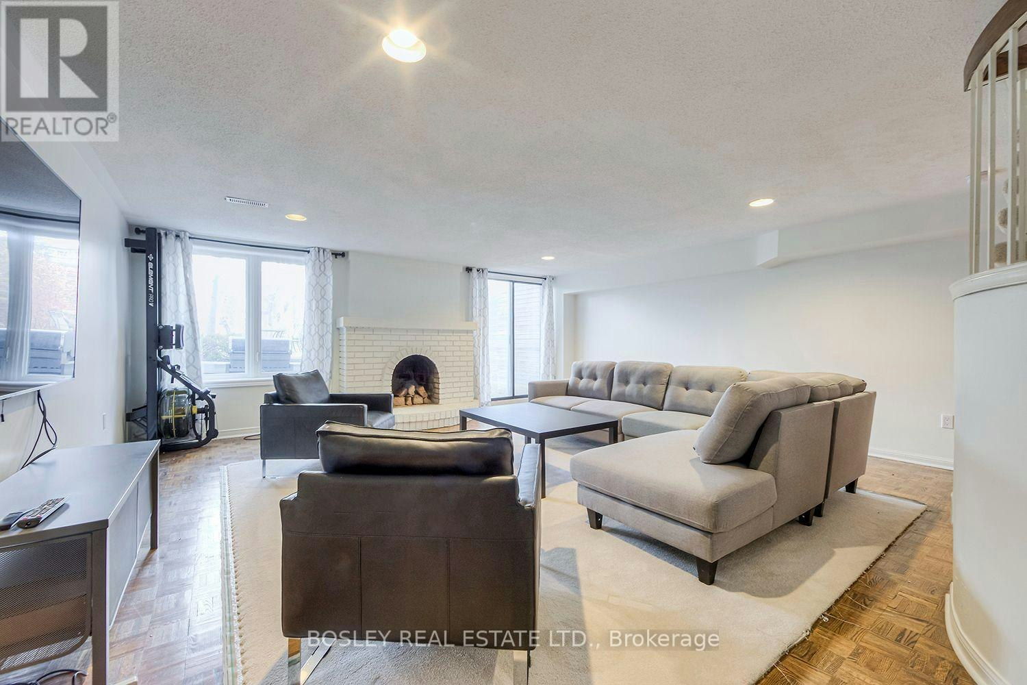 98 Sherwood Avenue, Toronto, ON, M4P 2A7 - 39