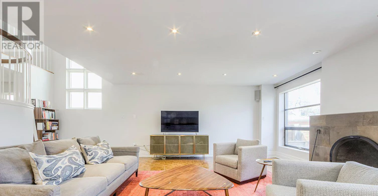 98 Sherwood Avenue, Toronto, ON, M4P 2A7 - 5
