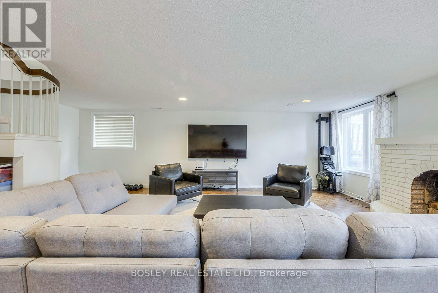 98 Sherwood Avenue, Toronto, ON, M4P 2A7 - 37