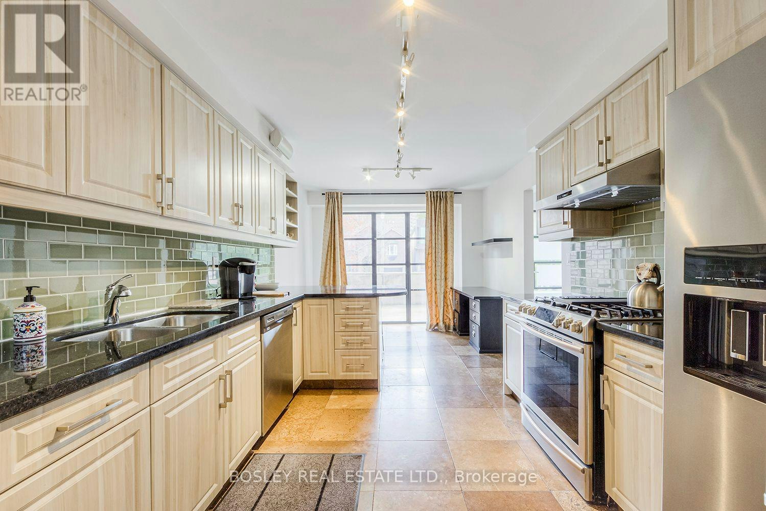 98 Sherwood Avenue, Toronto, ON, M4P 2A7 - 11