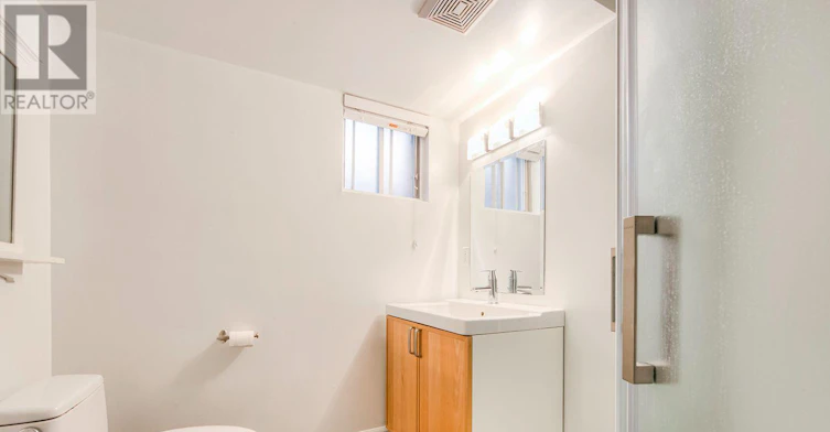98 Sherwood Avenue, Toronto, ON, M4P 2A7 - 42