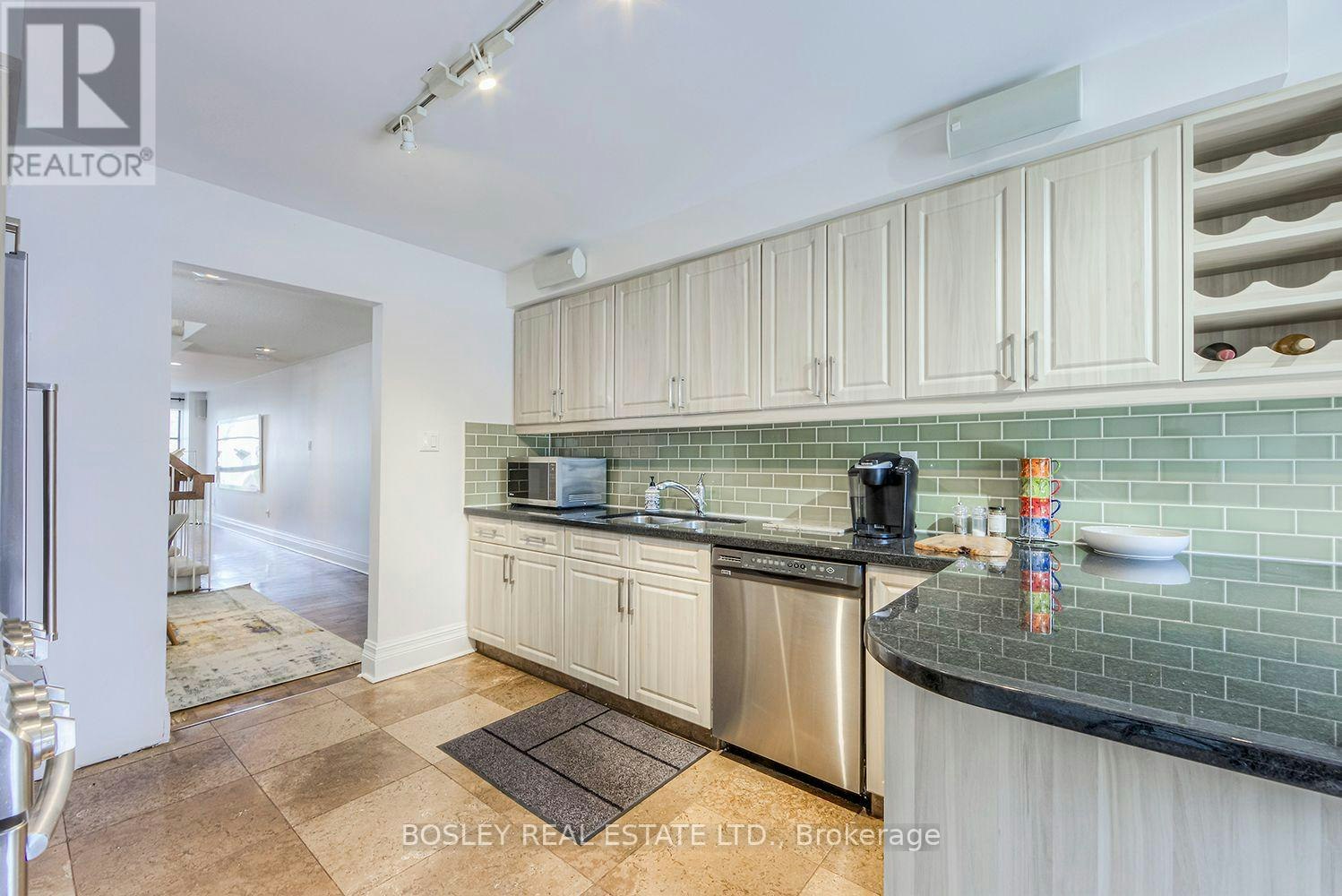 98 Sherwood Avenue, Toronto, ON, M4P 2A7 - 15
