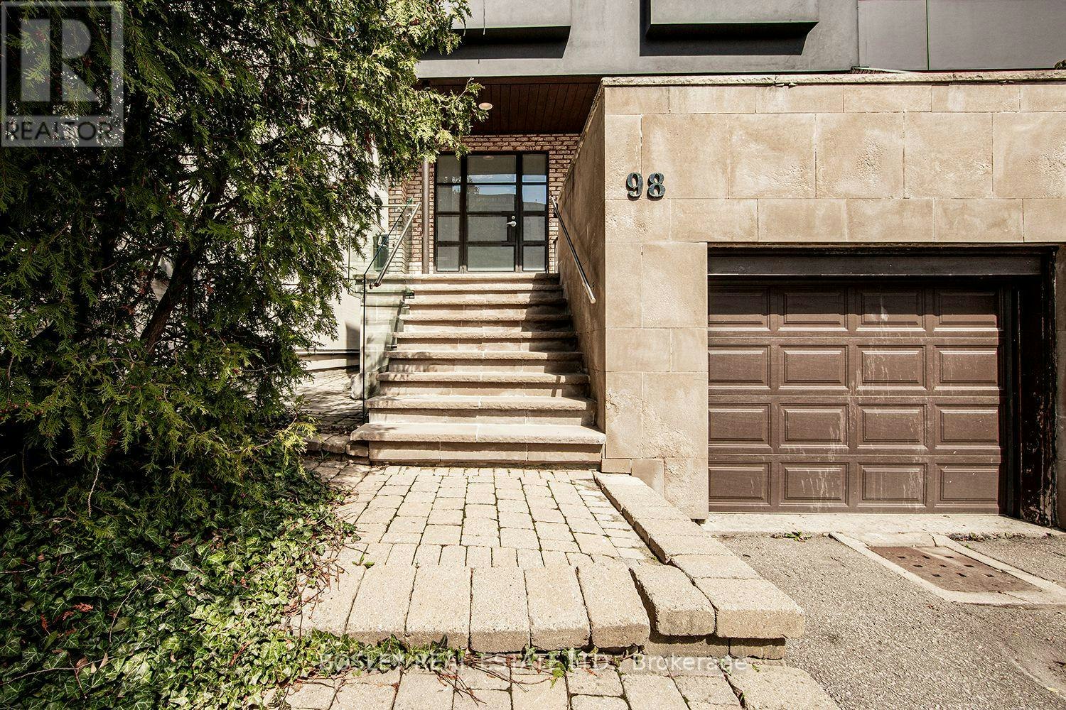 98 Sherwood Avenue, Toronto, ON, M4P 2A7 - 2