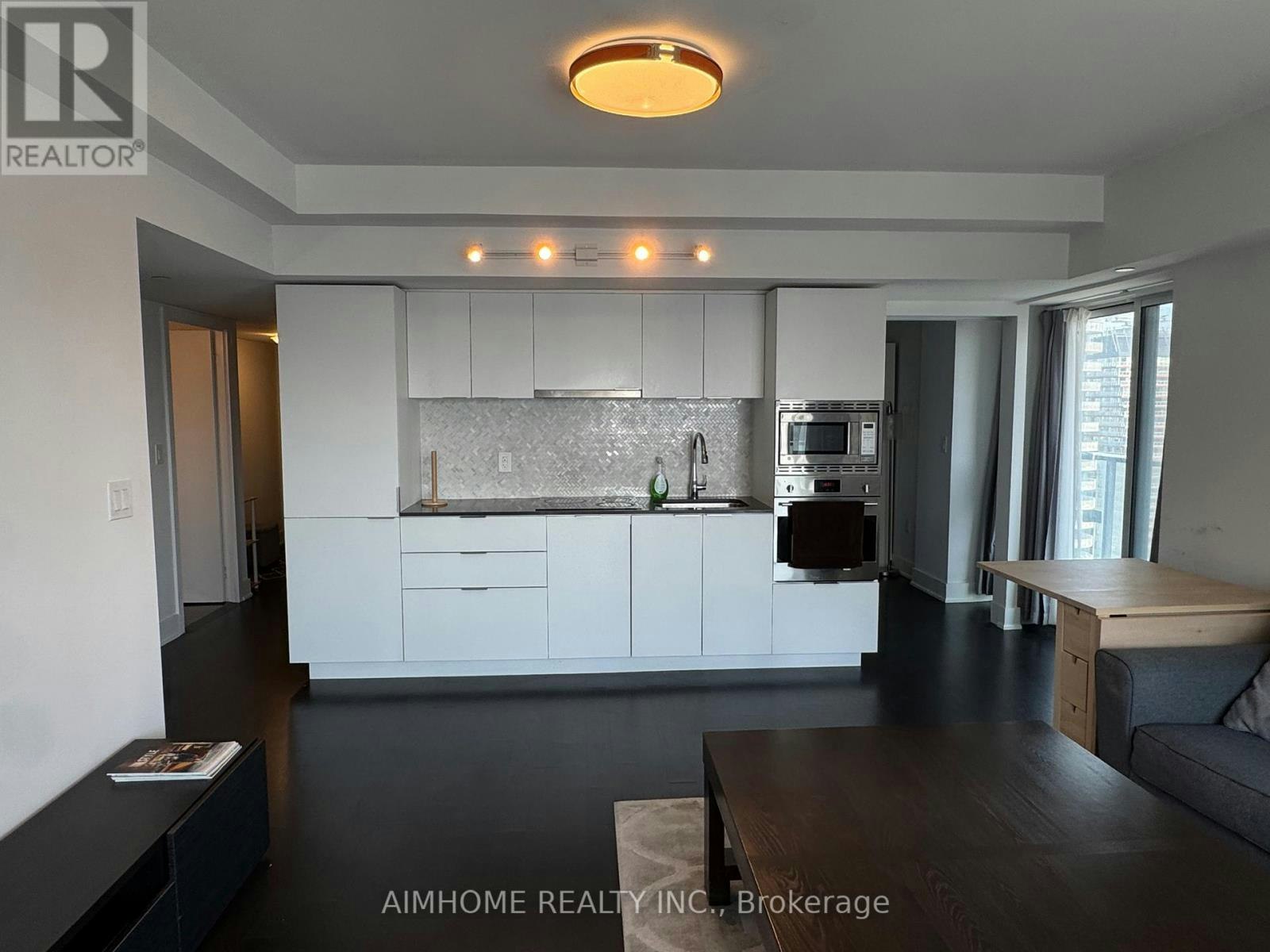 2107-955 Bay Street, Toronto, ON, M5S 2A2