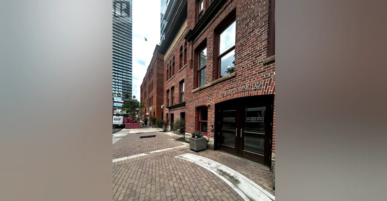 1404-11 St. Joseph Street, Toronto, ON, M4Y 3G4 - 26