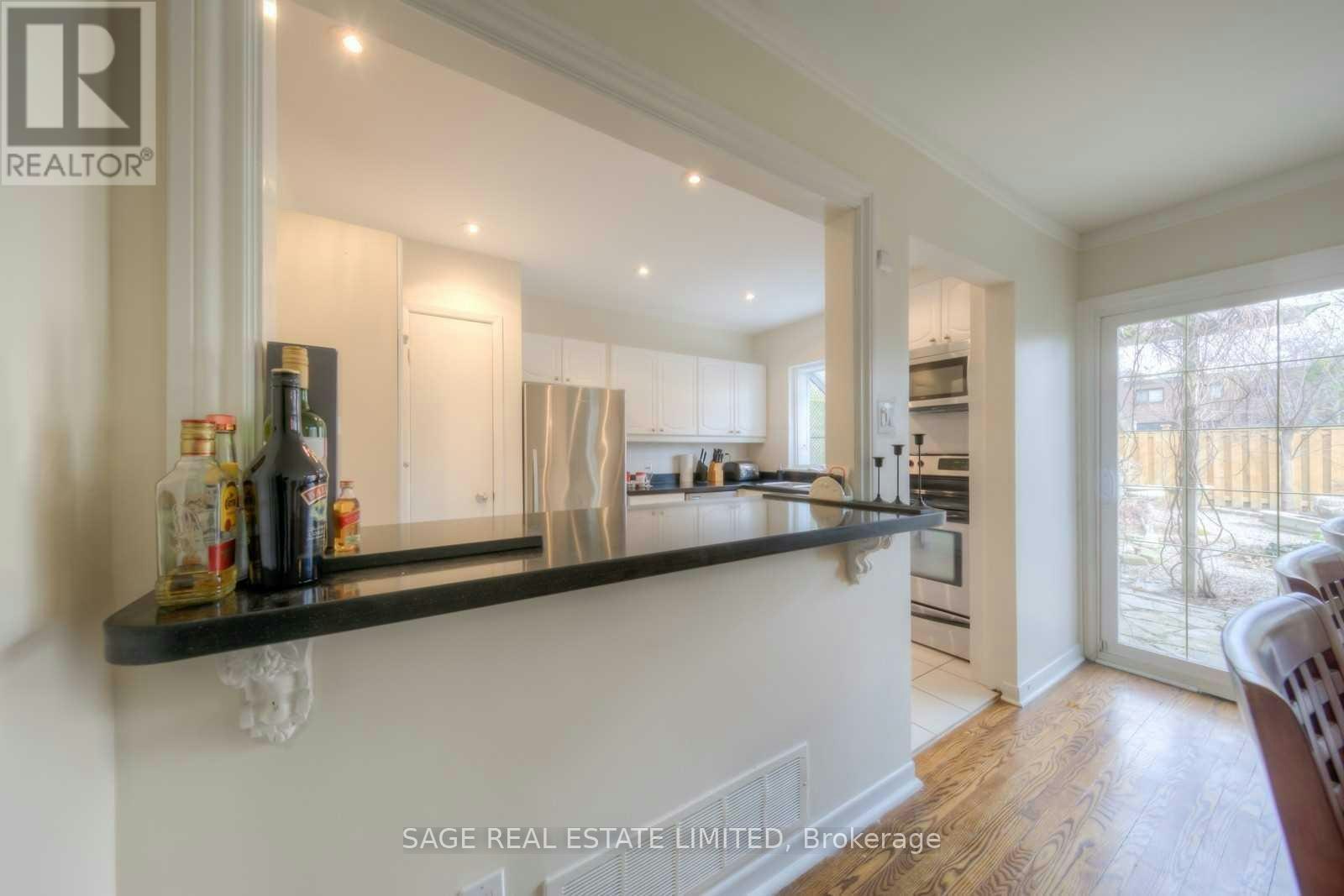 MAIN-230 Balliol Street, Toronto, ON, M4S 1C5 - 8