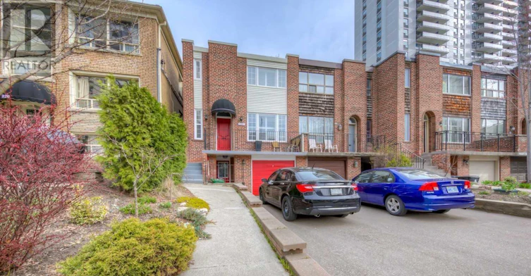 MAIN-230 Balliol Street, Toronto, ON, M4S 1C5