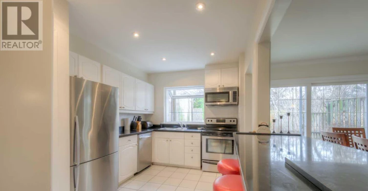 MAIN-230 Balliol Street, Toronto, ON, M4S 1C5 - 5