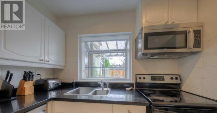 MAIN-230 Balliol Street, Toronto, ON, M4S 1C5 - 6