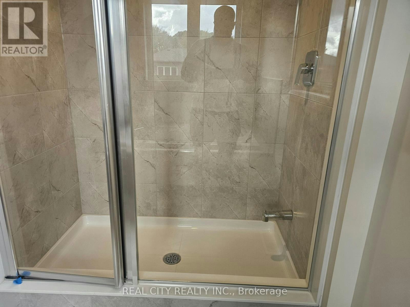 3063 Sandy Acres Avenue, Severn, ON, L3V 6H3 - 20