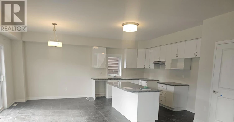3063 Sandy Acres Avenue, Severn, ON, L3V 6H3 - 5