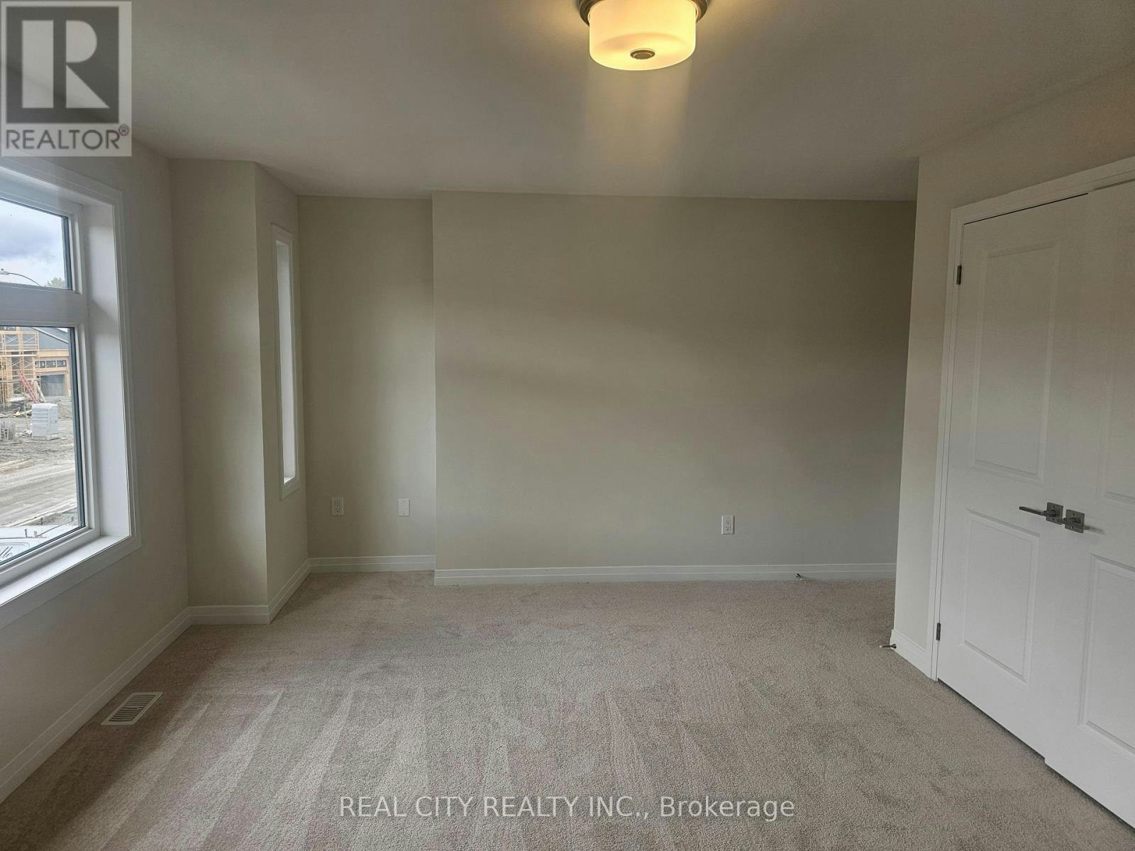 3063 Sandy Acres Avenue, Severn, ON, L3V 6H3 - 25