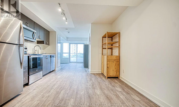 402-10 Wilby Crescent