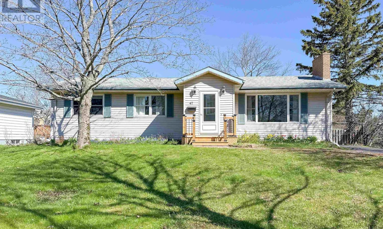 47 Emerald Drive